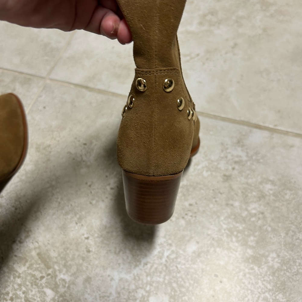 ❌❌SOLD❌❌NEW Coach Paline Suede studded bootie - Picture 8 of 11